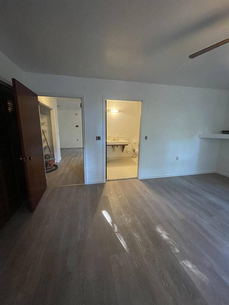 Prvt. Suite - Kitchen Bathroom W/D