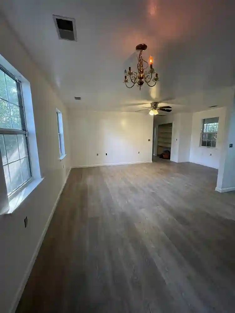 Prvt. Suite - Kitchen Bathroom W/D