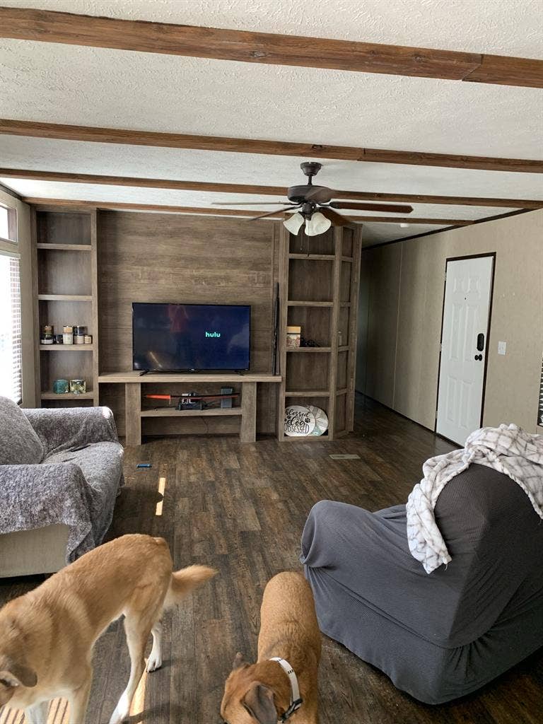 ROOMATE NEEDED