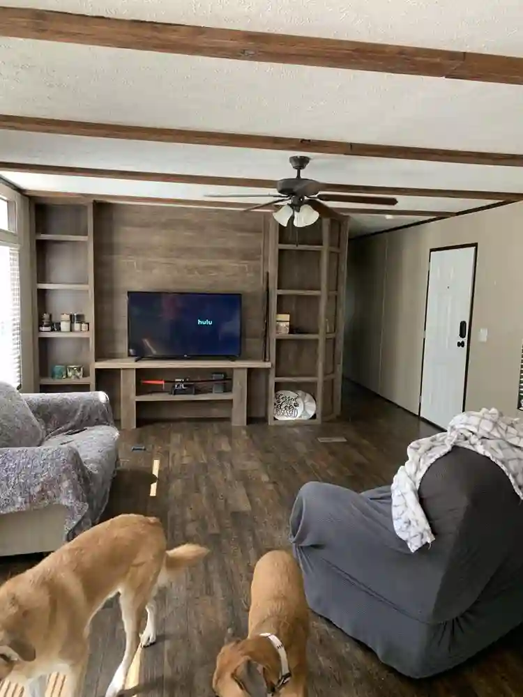 ROOMATE NEEDED