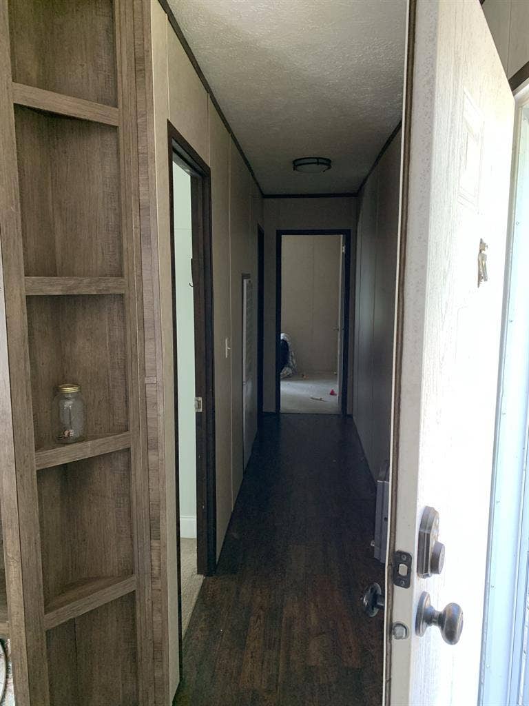 ROOMATE NEEDED