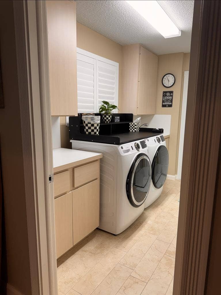 Private furnished en suite
