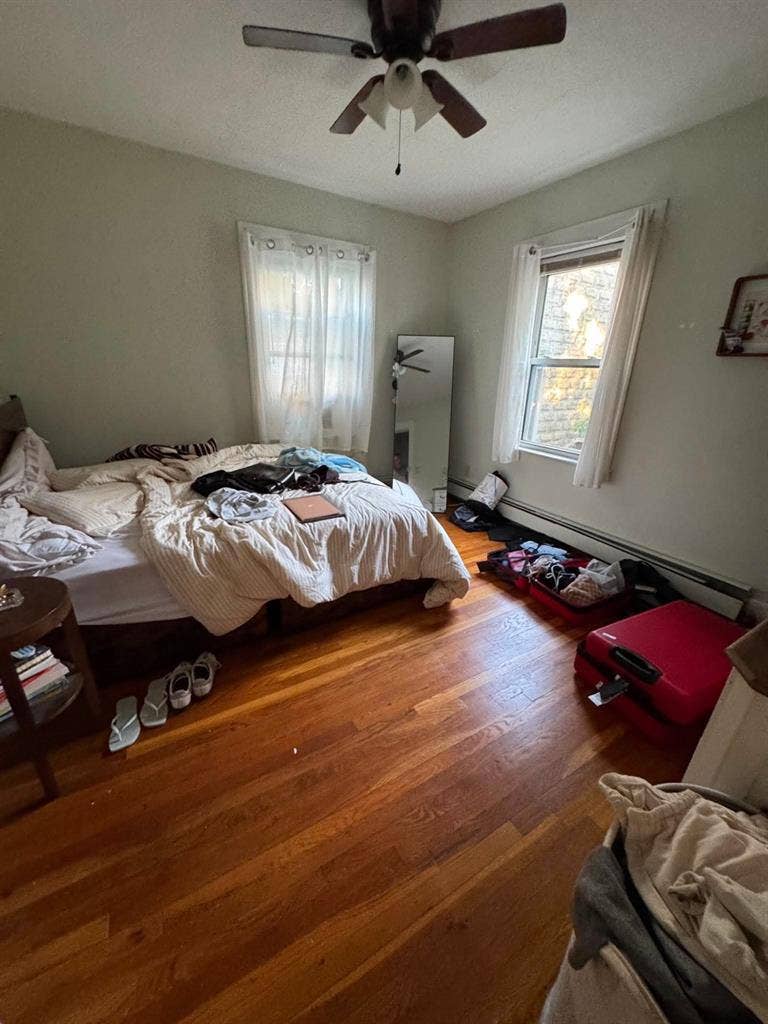 Seeking roommates, 4 bd 2 bath