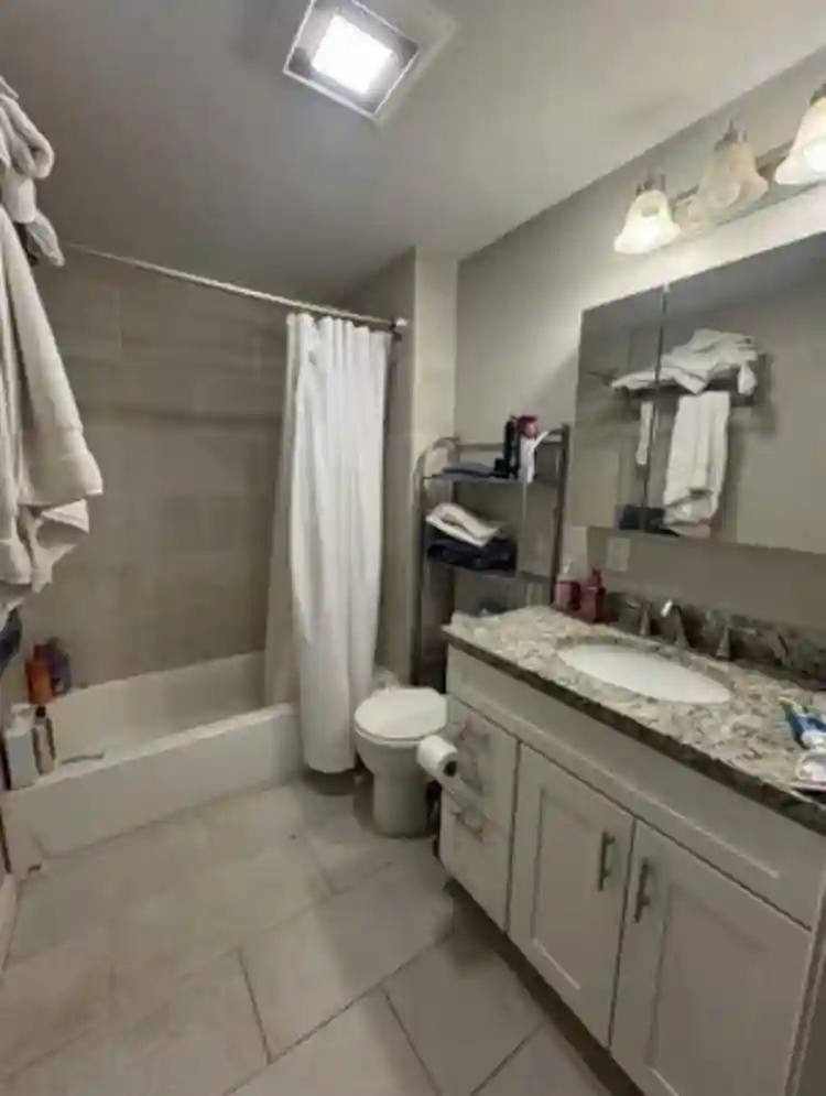 Seeking roommates, 4 bd 2 bath