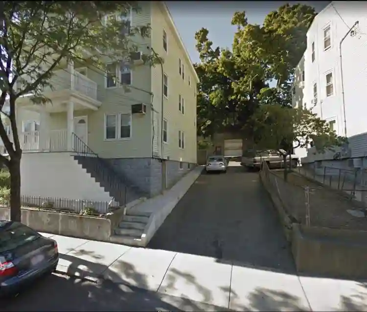 Seeking roommates, 4 bd 2 bath