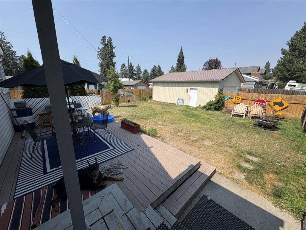 Looking for female roommate