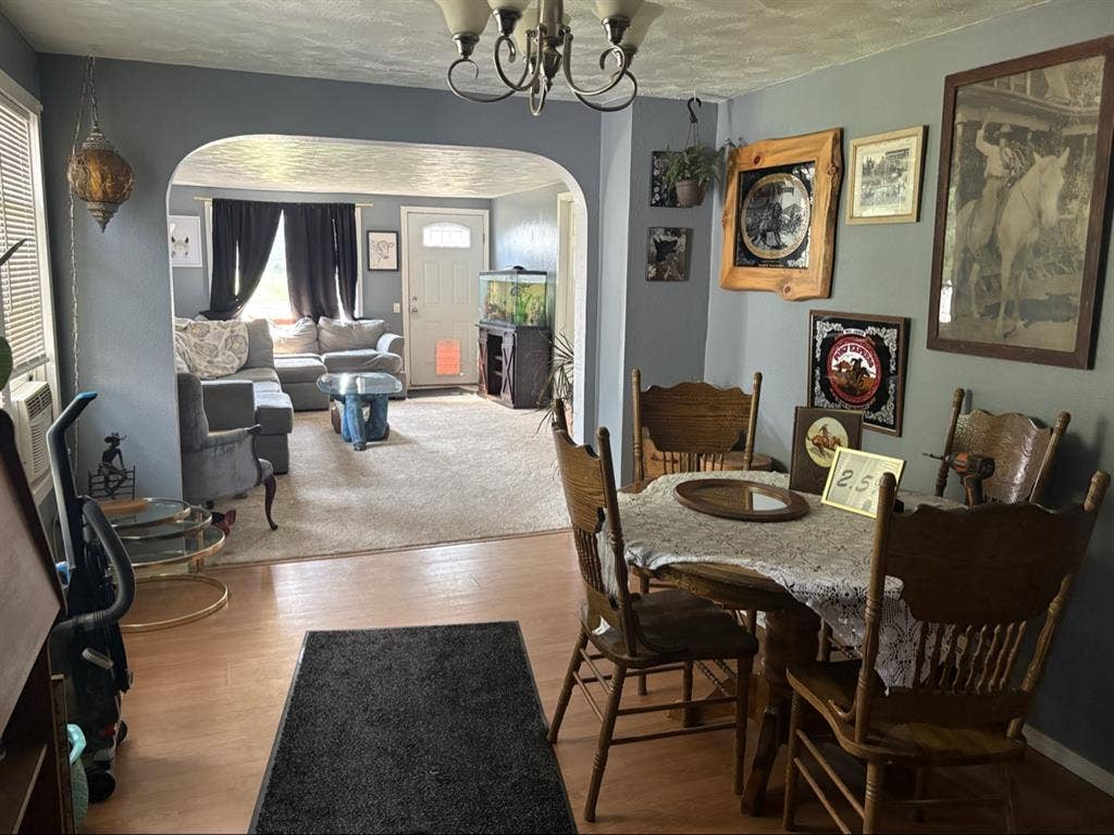 Looking for female roommate