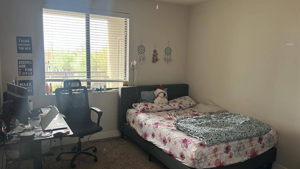 Sublease- 2B2B near Chandler mall