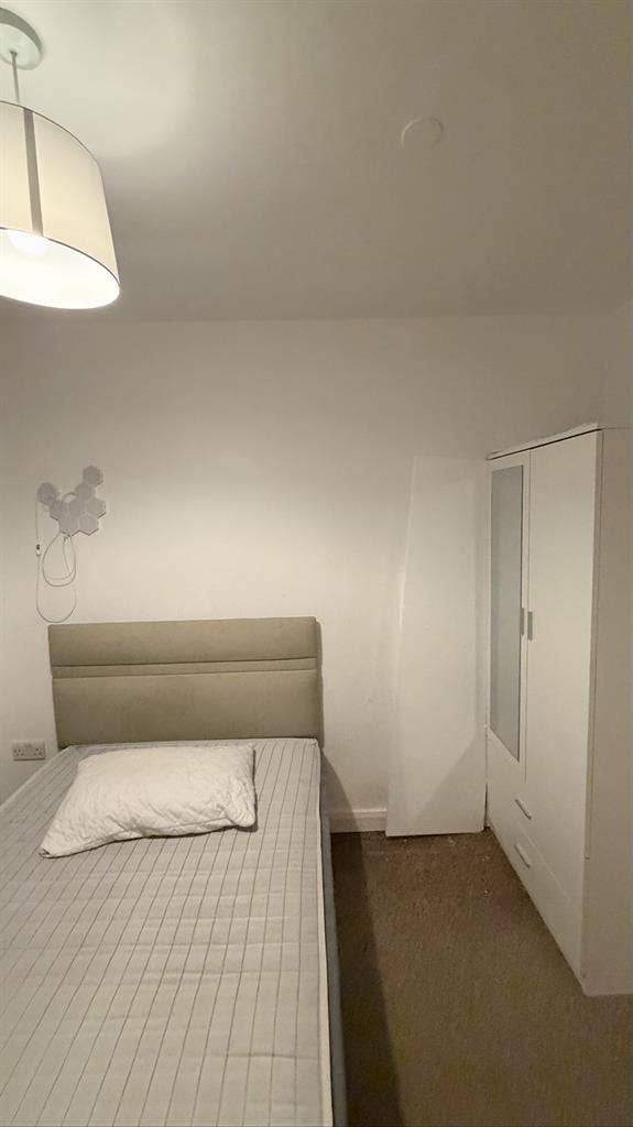 Flat near station