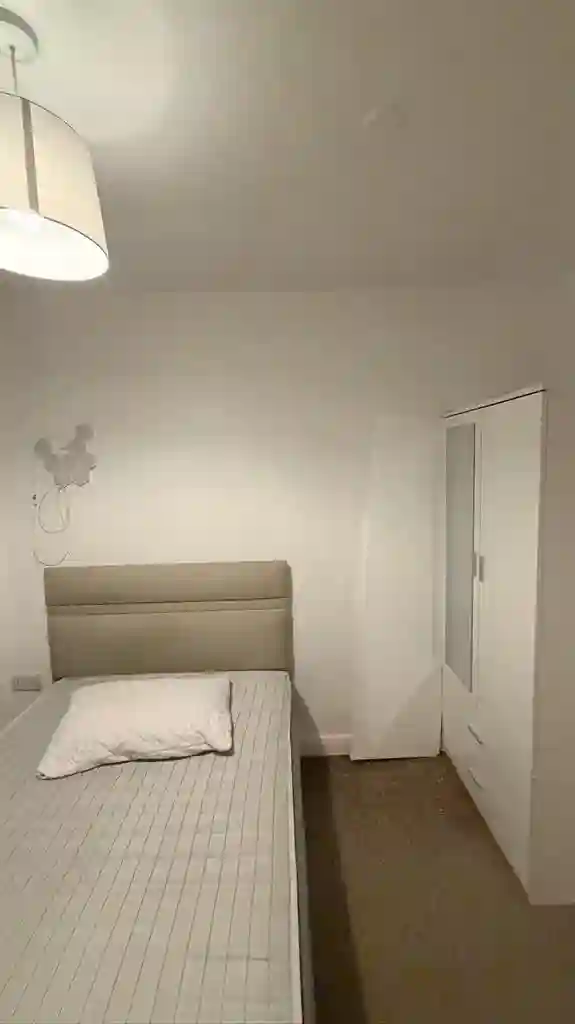Flat near station