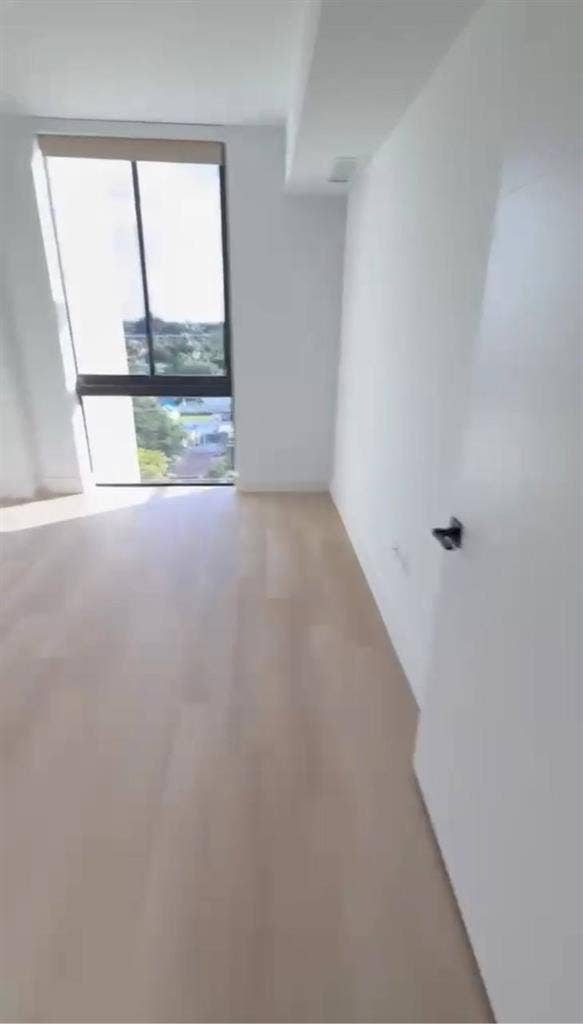 Private room and private bathroom