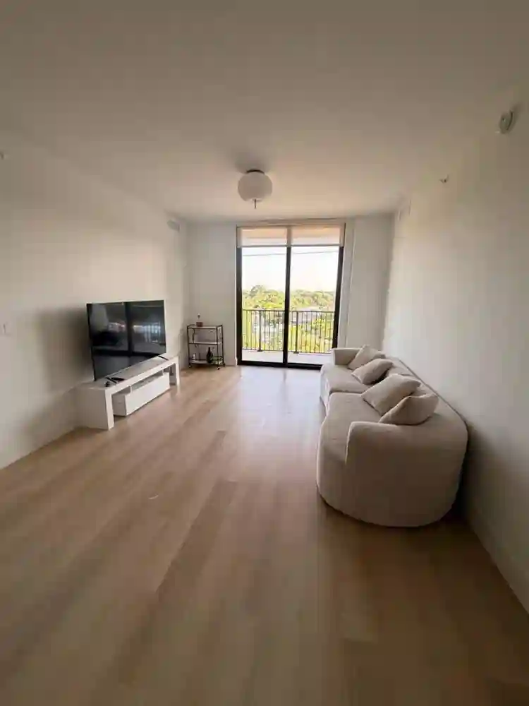 Private room and private bathroom