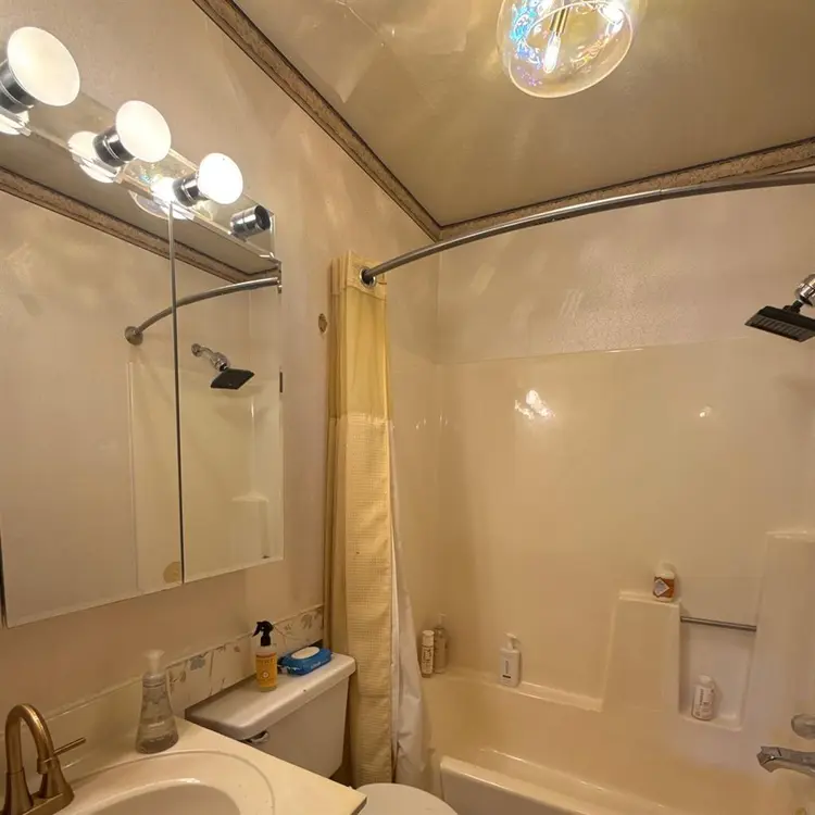 Large private Room and bathroom