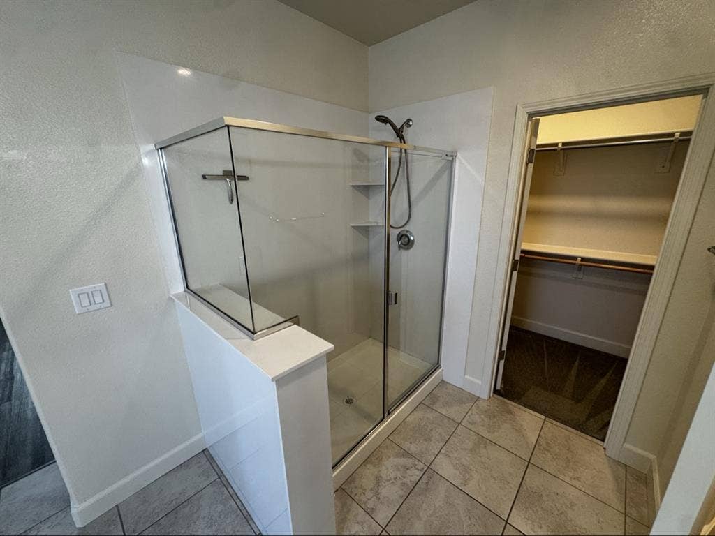 Master Bed/Bath Roseville Blue Oaks