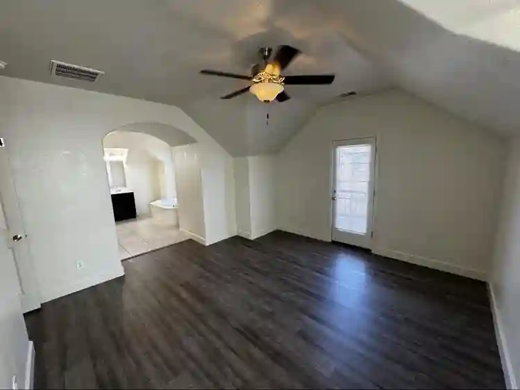Master Bed/Bath Roseville Blue Oaks