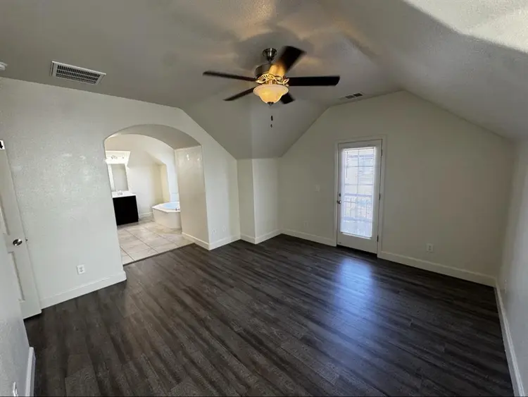 Master Bed/Bath Roseville Blue Oaks