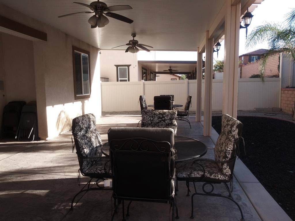 Large bedroom & bathroom for rent