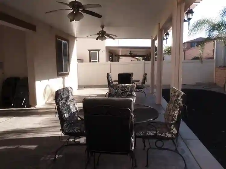 Large bedroom & bathroom for rent