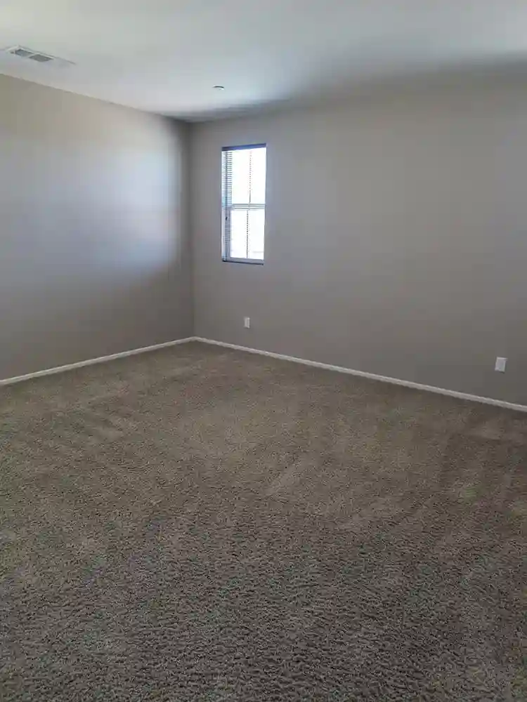Large bedroom & bathroom for rent