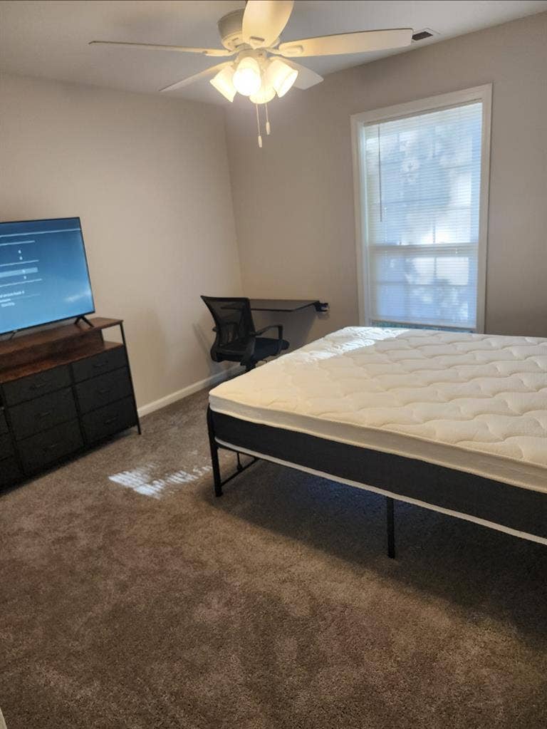 CO-LIVING FOR MOMS and CHILDREN