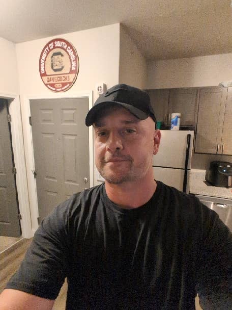 Big room/ bathroom/ and closet comb