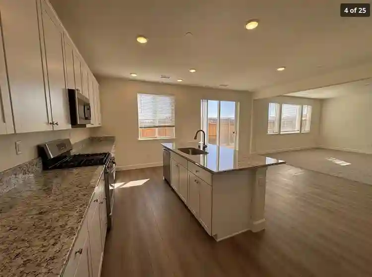 Brand new Spanish Springs Rental