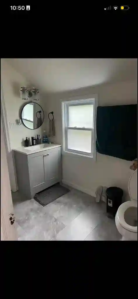 Female roommate needed (24/30 y/o)