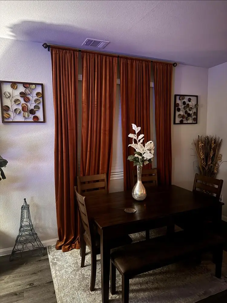 2 Bedrooms for Rent