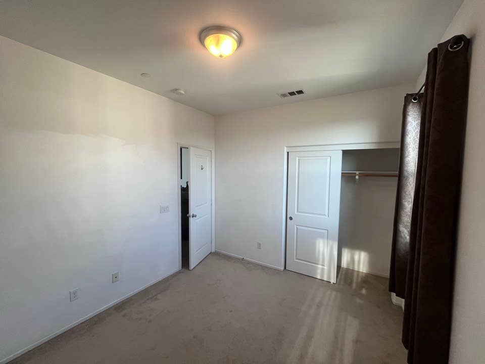 Room for rent $799
