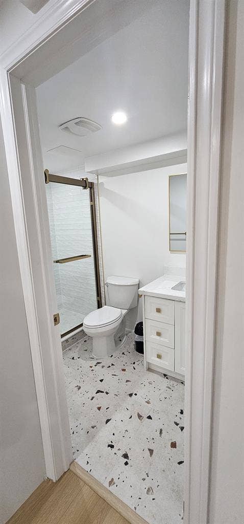 Spacious Newly Renovated 3-Bedroom