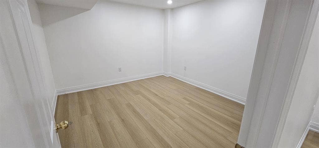 Spacious Newly Renovated 3-Bedroom