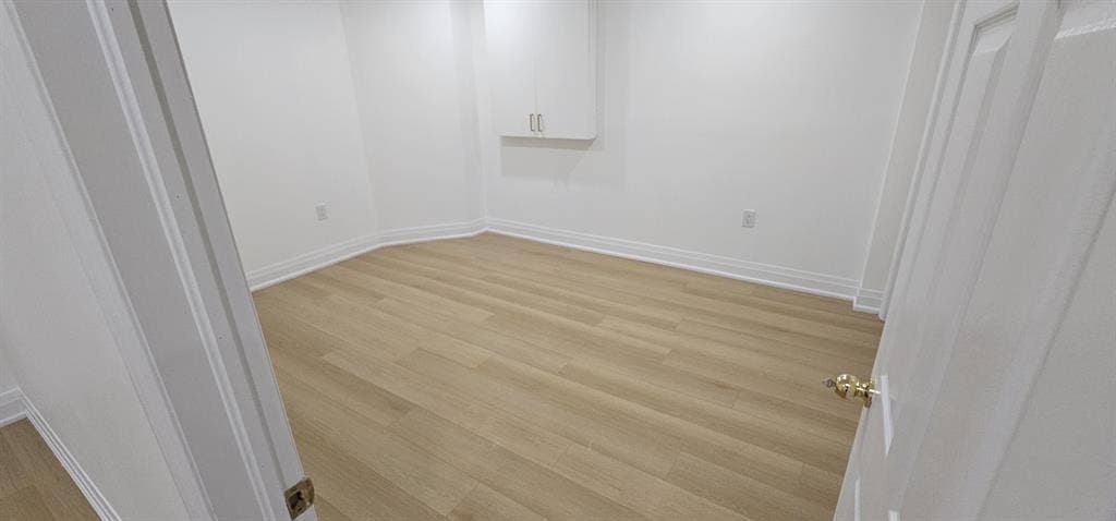 Spacious Newly Renovated 3-Bedroom