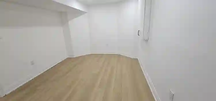 Spacious Newly Renovated 3-Bedroom