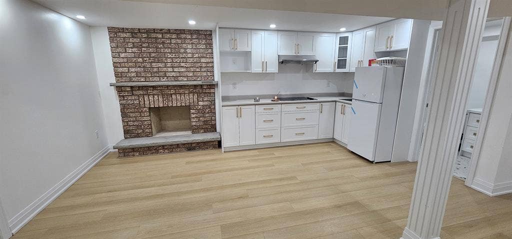 Spacious Newly Renovated 3-Bedroom