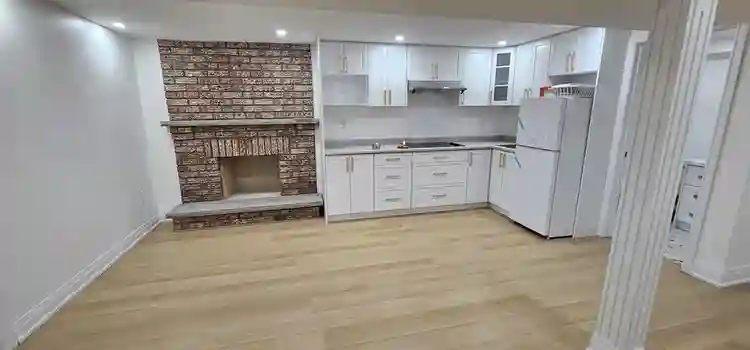 Spacious Newly Renovated 3-Bedroom