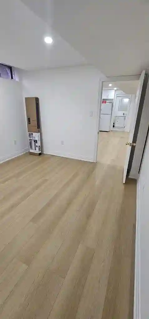 Spacious Newly Renovated 3-Bedroom