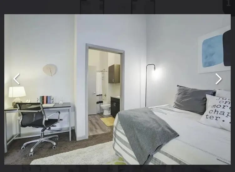 Room in charlotte townhome 4x4
