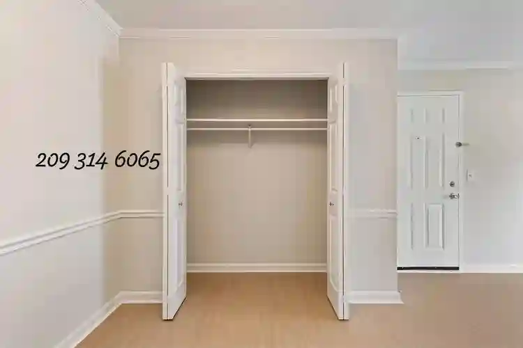 the charming Blythewood
