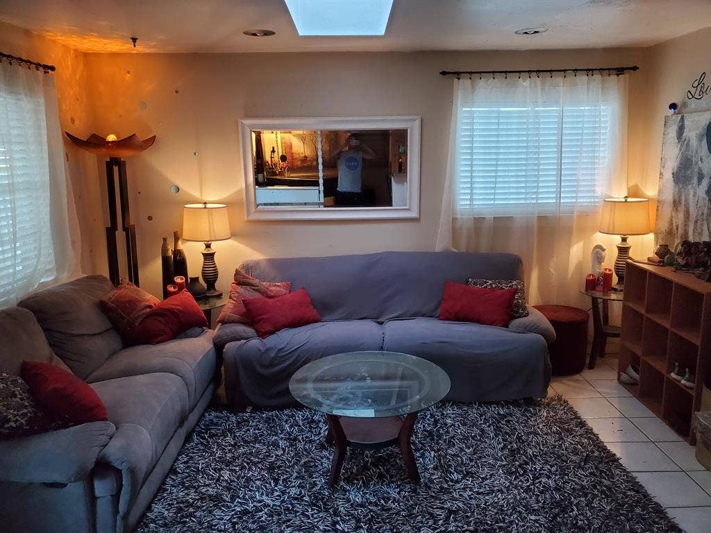 Cozy Private room in Peaceful Home.