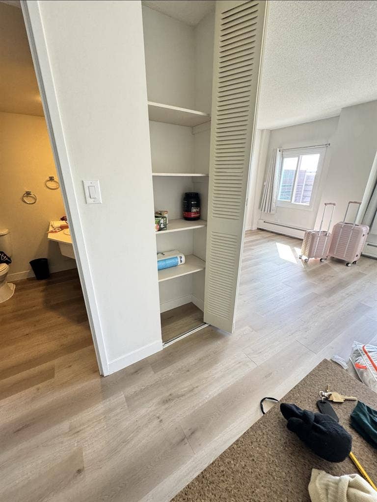 Lease takeover next to UofA