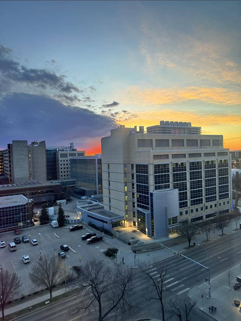 Lease takeover next to UofA