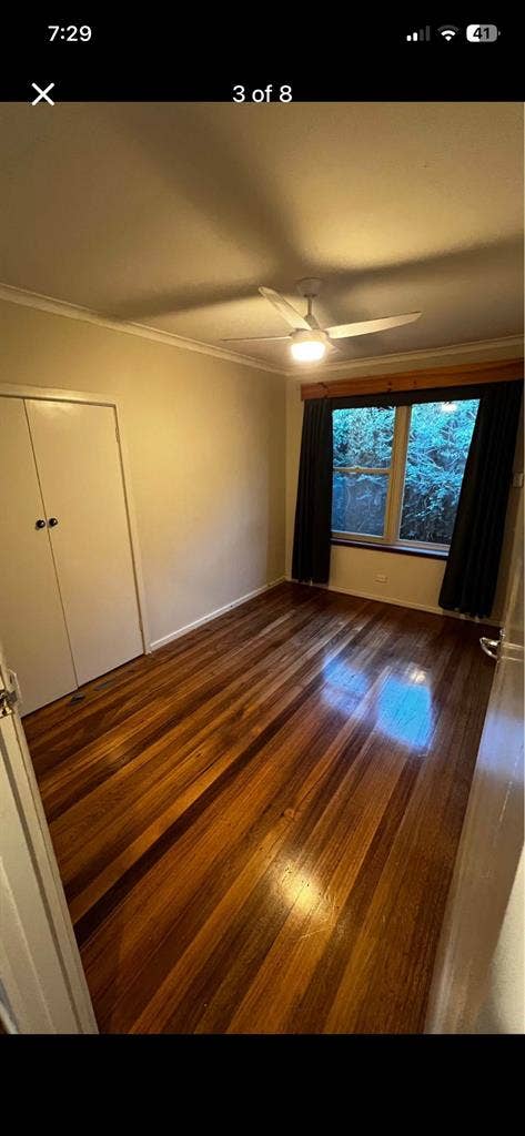 ROOM AVAILABLE SEAFORD