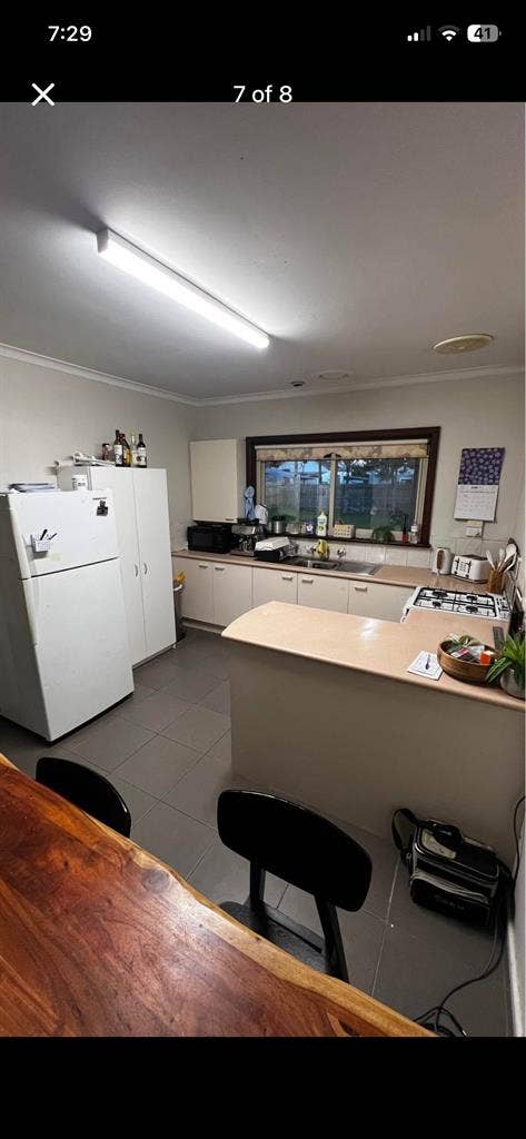 ROOM AVAILABLE SEAFORD