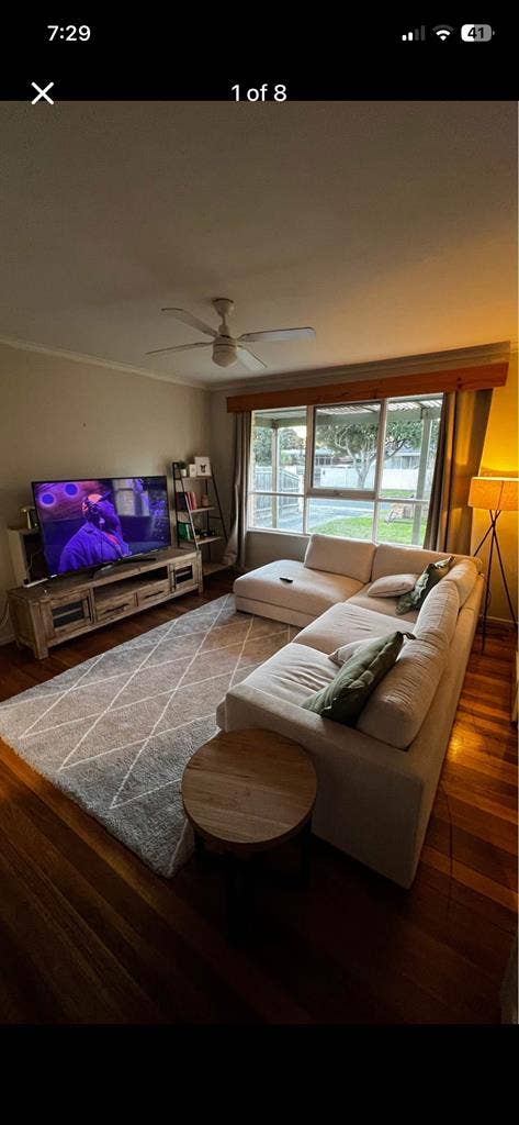 ROOM AVAILABLE SEAFORD