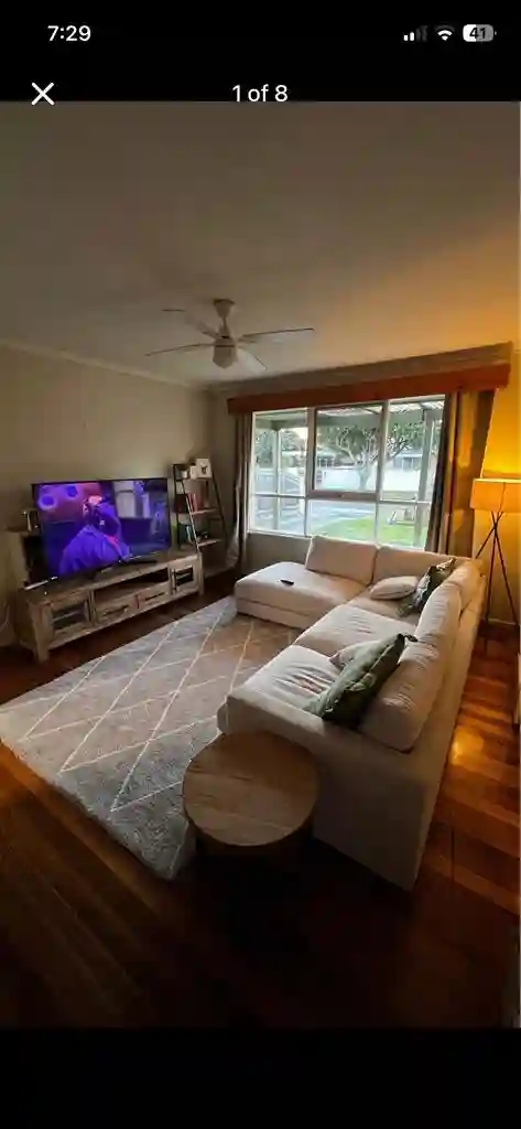 ROOM AVAILABLE SEAFORD