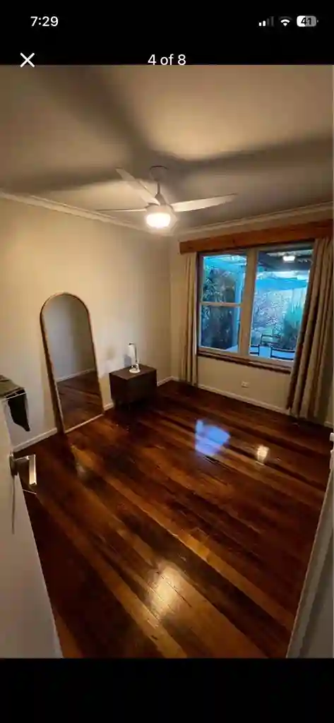 ROOM AVAILABLE SEAFORD