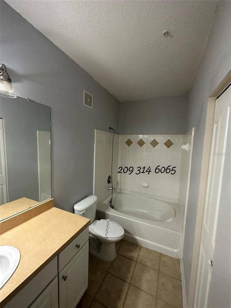 Welcome to Discovery Palms!
