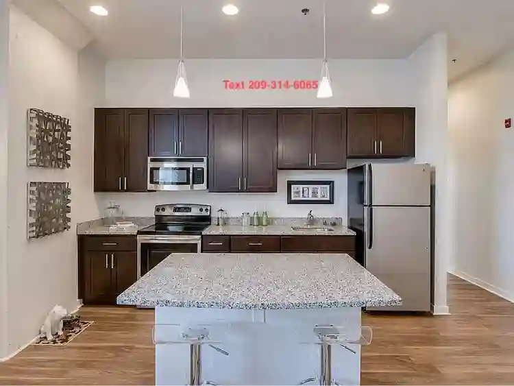 Beautiful 1bedr00m - Move-in ready