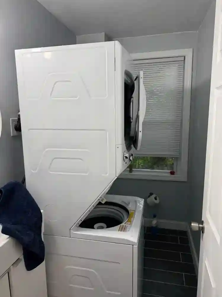 Need roommate for 2nd bedroom