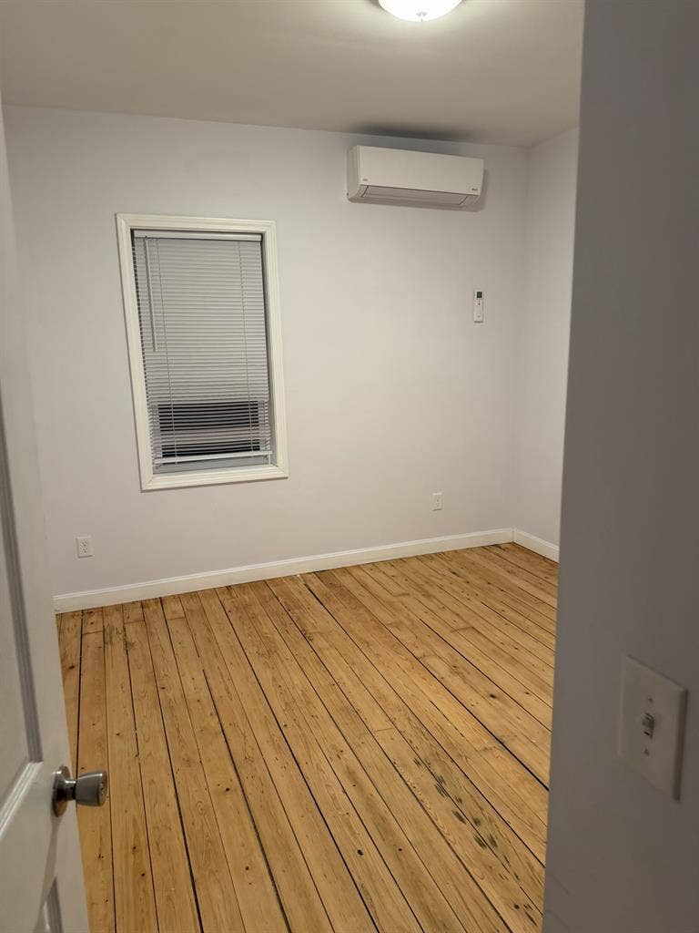 Need roommate for 2nd bedroom